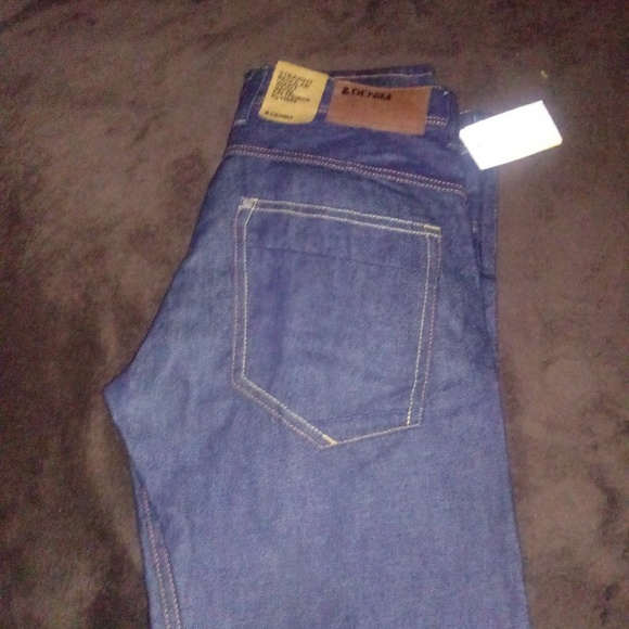 Jeans - Picture 3 of 3